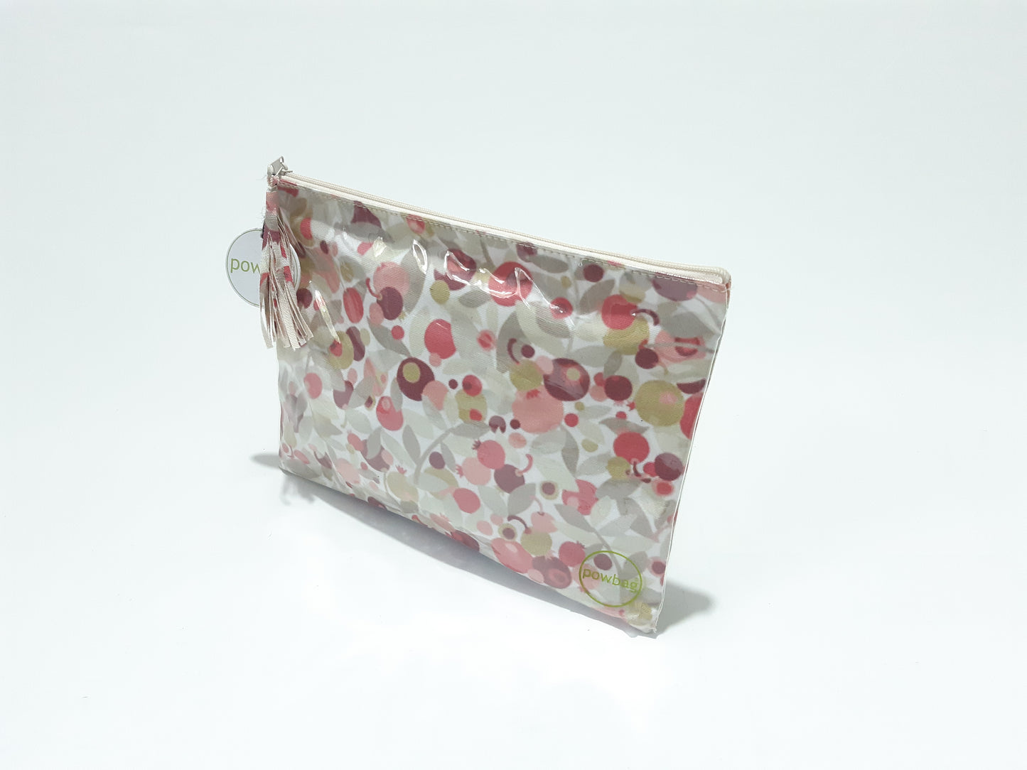 Clark Pouch – Kişiselleştirilebilir tasarımlı su geçirmez seyahat kesesi