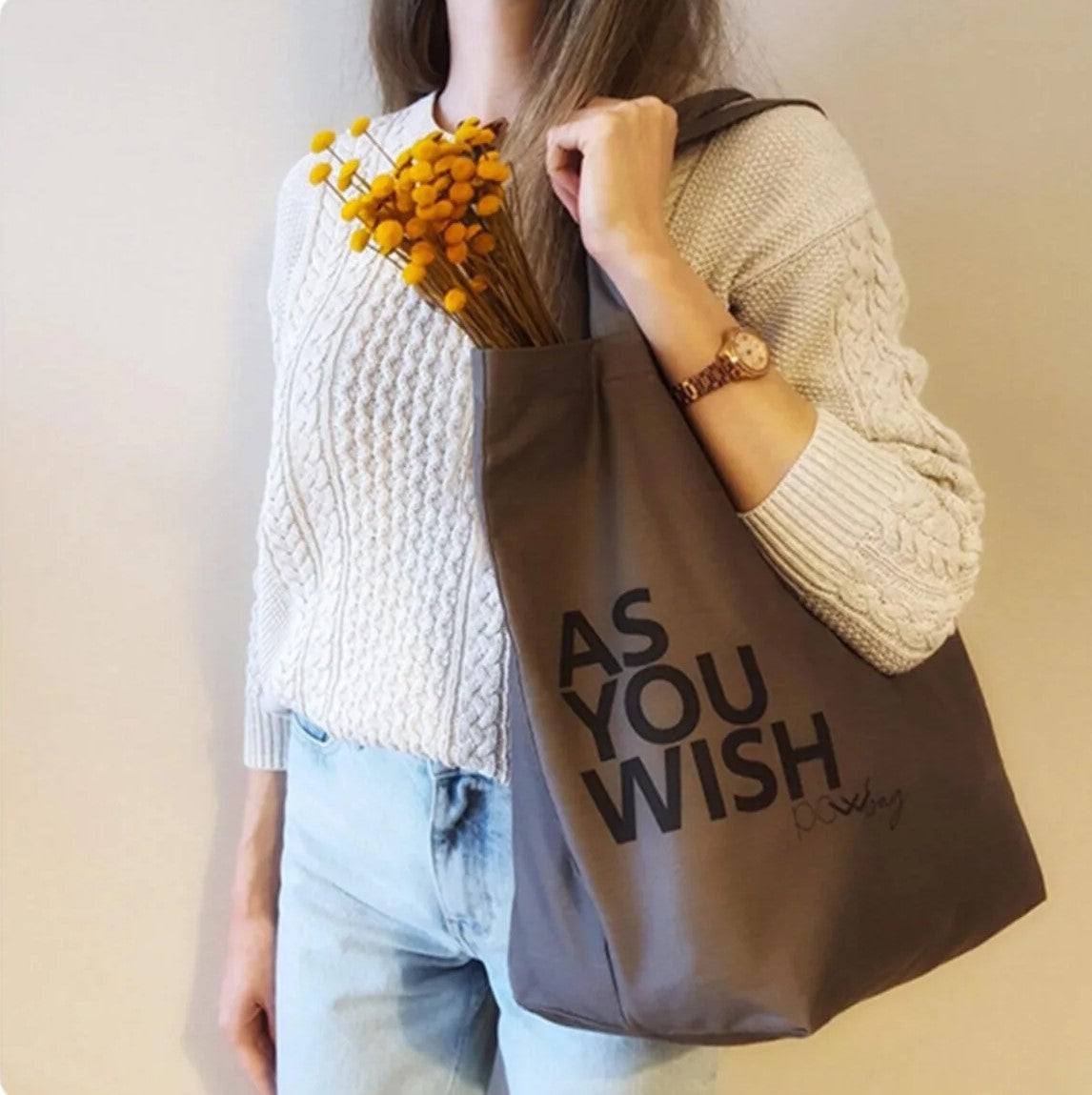 UV baskılı pamuklu kanvas omuz çantası, iç cepli, alışveriş, okul ve günlük kullanım için şık ve sürdürülebilir bez çanta.